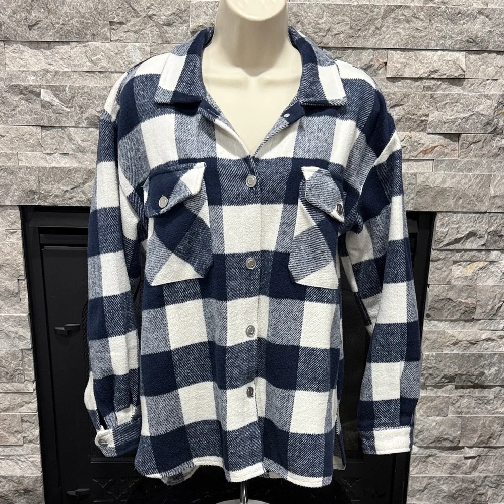 BB Dakota by Steve Madden Checkered Button Down Shirt/Shacket - Picture 3 of 5